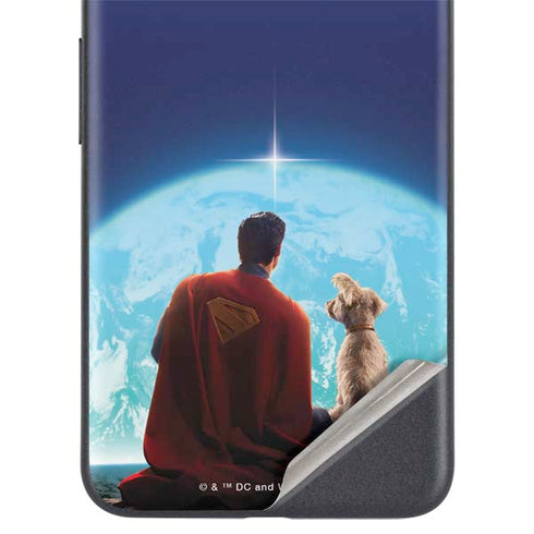 Superman 2025 Superman & Krypto watch the Earth Google Pixel 5 Skin